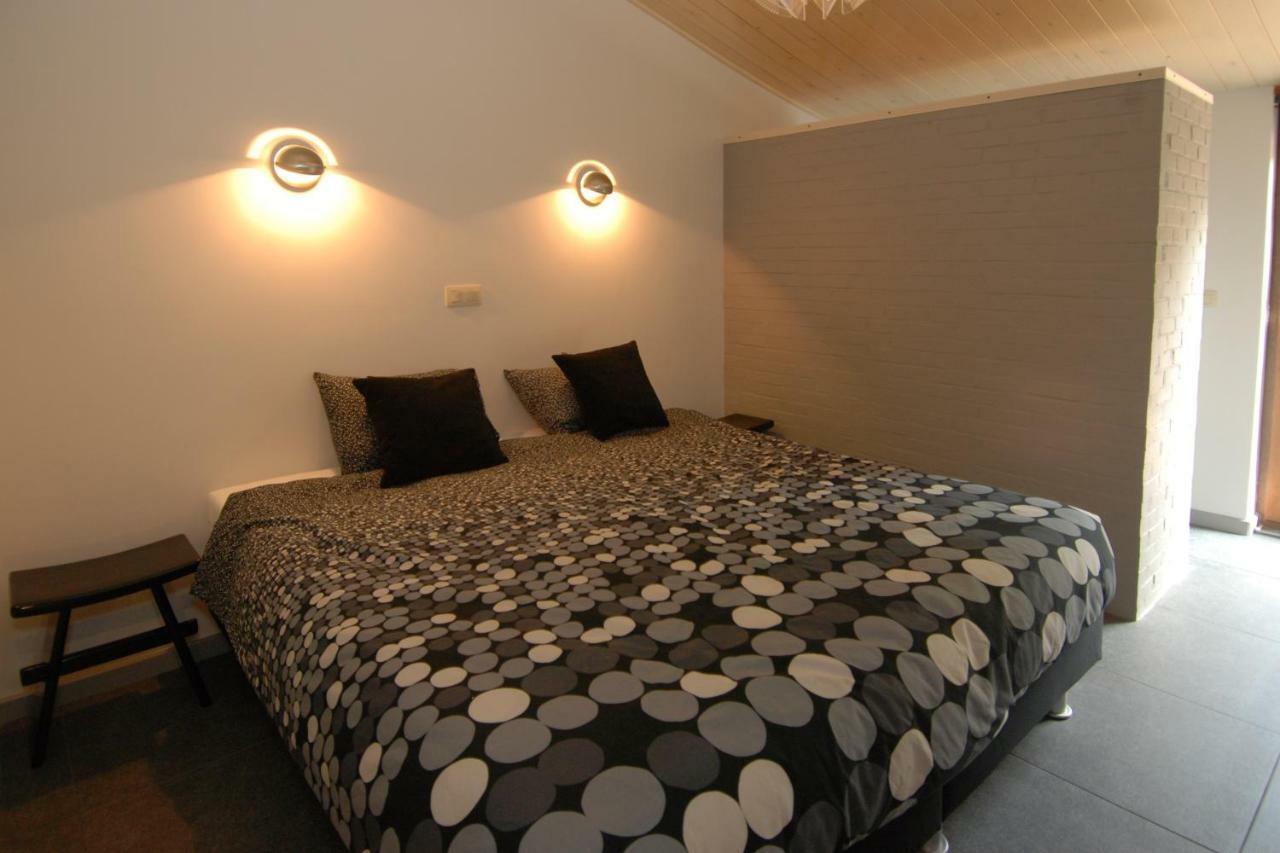Bed and Breakfast Het Schalks Genot Poppel Esterno foto